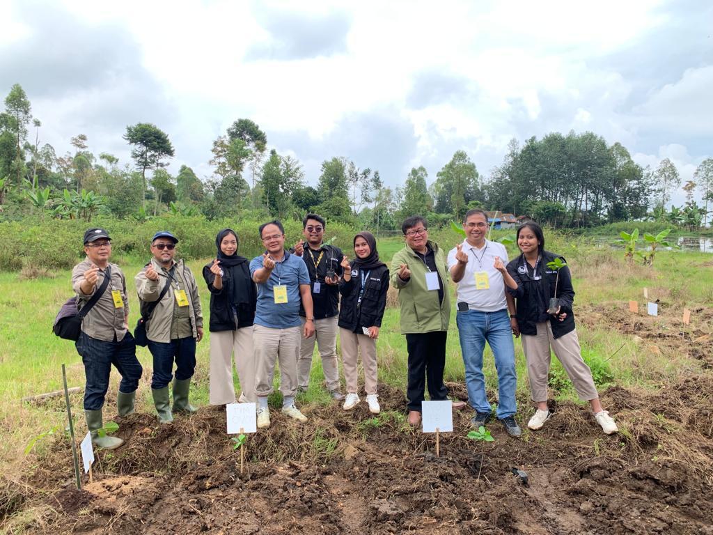 Penanaman Perdana bersama PT Astra International untuk Indonesia Hijau